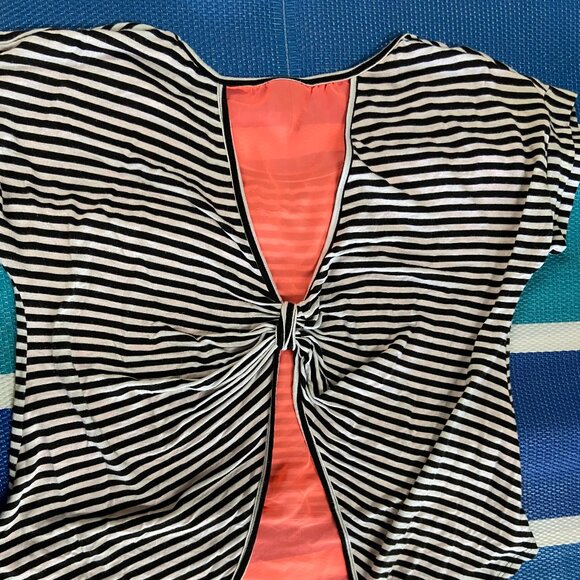 Rue21 X-Large Black and White Striped with Peach Color underlay - Picture 2 of 6